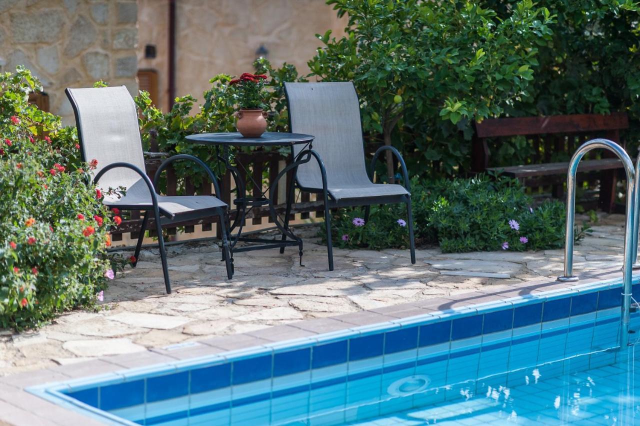 Villa Toula With Pool Nr Armeni Crete Makhairoi Exterior photo