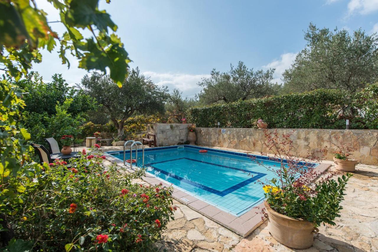Villa Toula With Pool Nr Armeni Crete Makhairoi Exterior photo